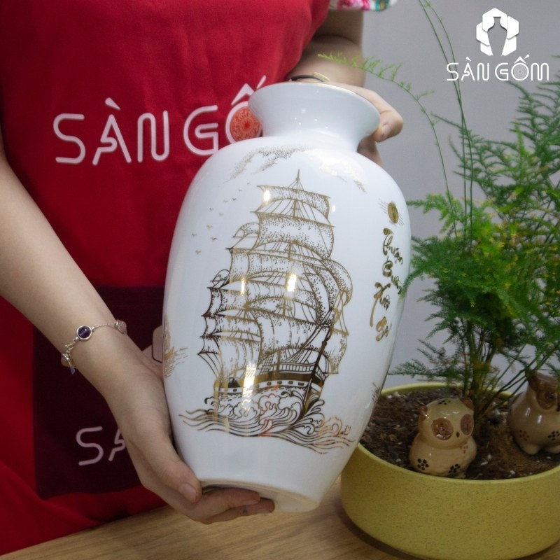 binh-hoa-su-trang-thuan-buom-xuoi-gio-ve-vang-kim-5