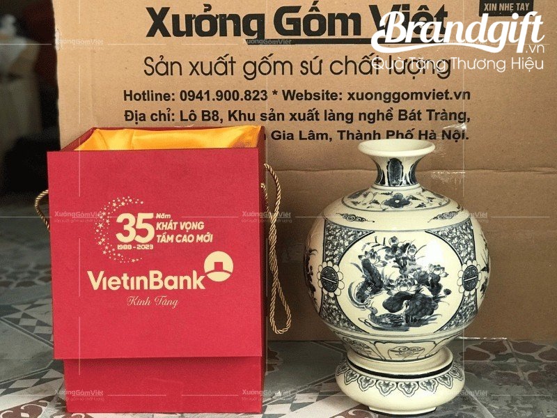binh-hut-loc-in-logo-ky-niem-35-nam-thanh-lap-vietinbank-5