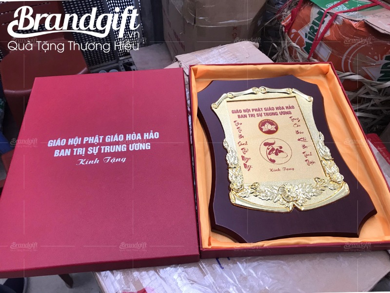 bieu-trung-go-dong-in-logo-theo-yeu-cau-1