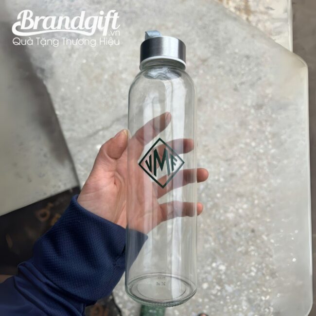 Chi tiết logo in trên sản phẩm