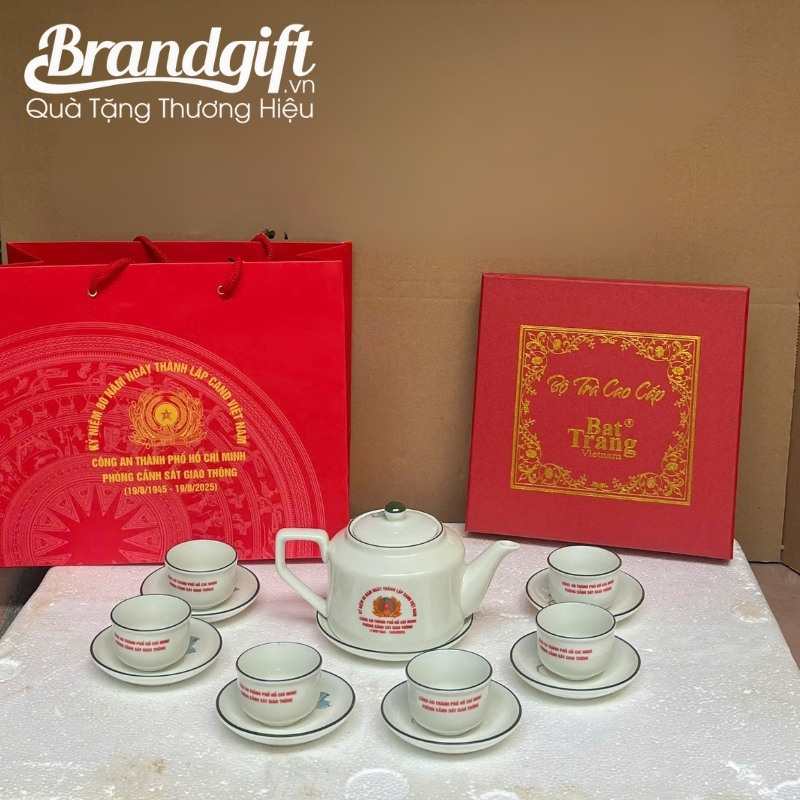 Bộ ấm chén quà tặng in logo