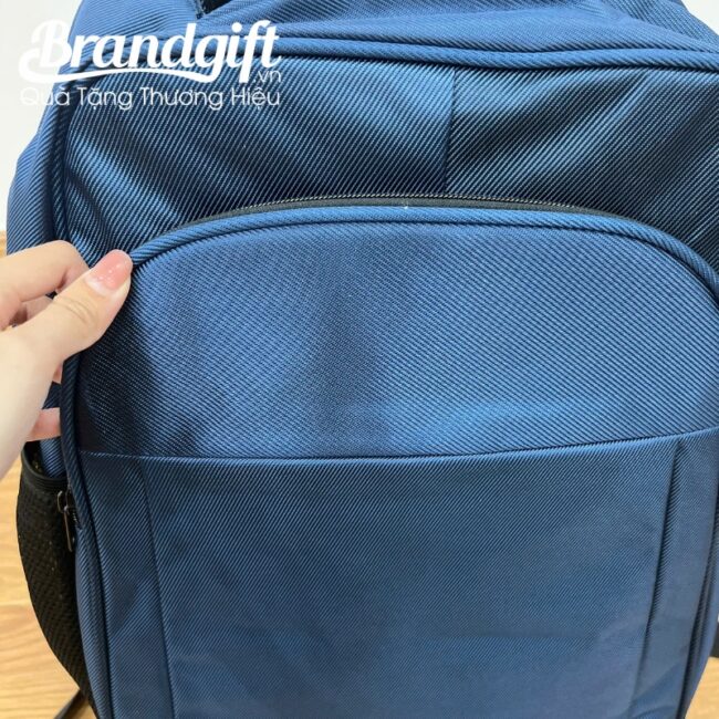 balo-cong-so-in-theu-logo-qua-tang-vai-900pu-mau-xanh-duong-bl-02 (4) balo-cong-so-in-theu-logo-qua-tang-vai-900pu-mau-xanh-duong-bl-02 (4)