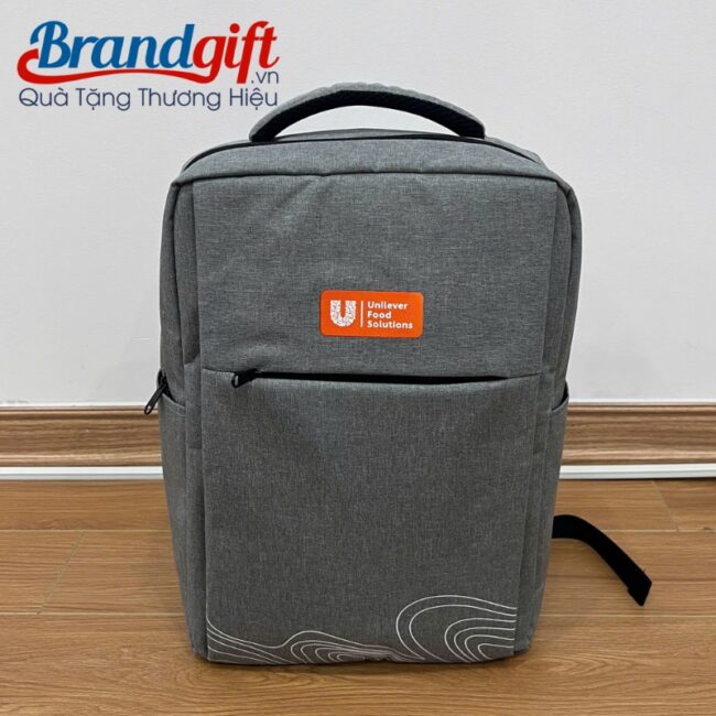 balo-dung-laptop-qua-tang-in-logo-vai-900pu-chong-xoc-mau-xam-bl-04 (1)