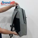 balo-dung-laptop-qua-tang-in-logo-vai-900pu-chong-xoc-mau-xam-bl-04 (6)