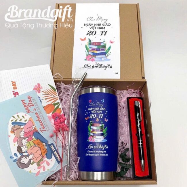 giftset-coc-giu-nhiet-but-ky-qua-20-11 (2) Quà Tặng Cốc Giữ Nhiệt Và Bút Ký Quà Tặng Ngày 20/11