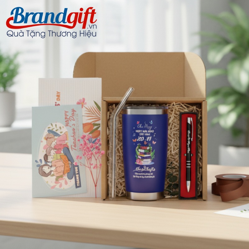Quà Tặng Cốc Giữ Nhiệt Và Bút Ký Quà Tặng Ngày 20/11