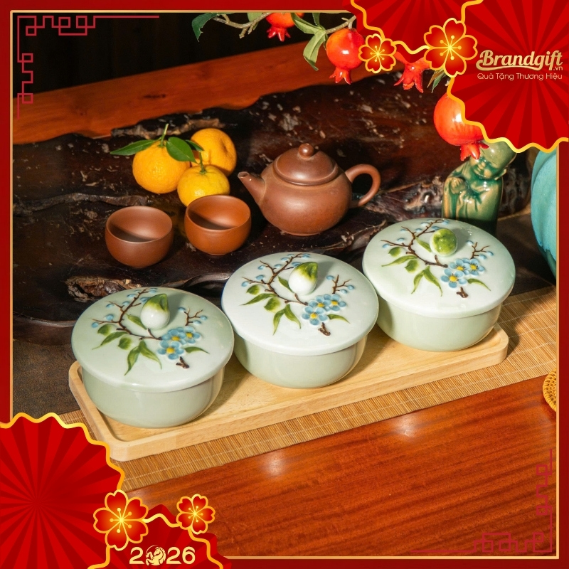 bo-3-hu-mut-tet-in-logo-qua-tang-ve-dao-xanh-kem-khay-go-km-40 (1) bo-3-hu-mut-tet-in-logo-qua-tang-ve-dao-xanh-kem-khay-go-km-40