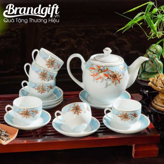 bo-am-chen-tra-in-logo-qua-tang-hoa-bi-ngan-ke-chi-vang-650ml-at-106