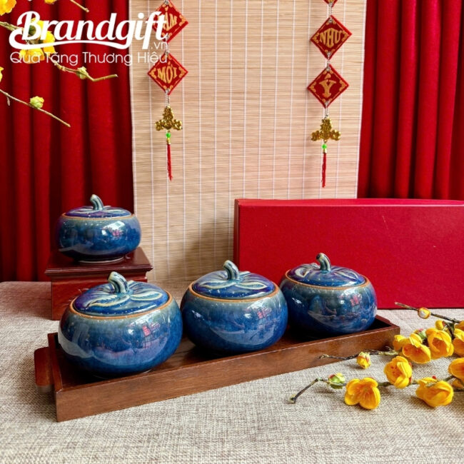 bo-hu-mut-qua-tang-tet-men-hoa-bien-xanh-lam-dang-qua-bi-kem-khay-go-km-35 (5)