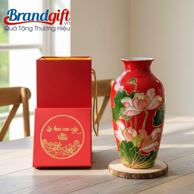 binh-hoa-gom-su-qua-tang-men-do-ve-noi-hoa-sen-vang-kim-lhgs-123 (4) binh-hoa-gom-su-qua-tang-men-do-ve-noi-hoa-sen-vang-kim-lhgs-123