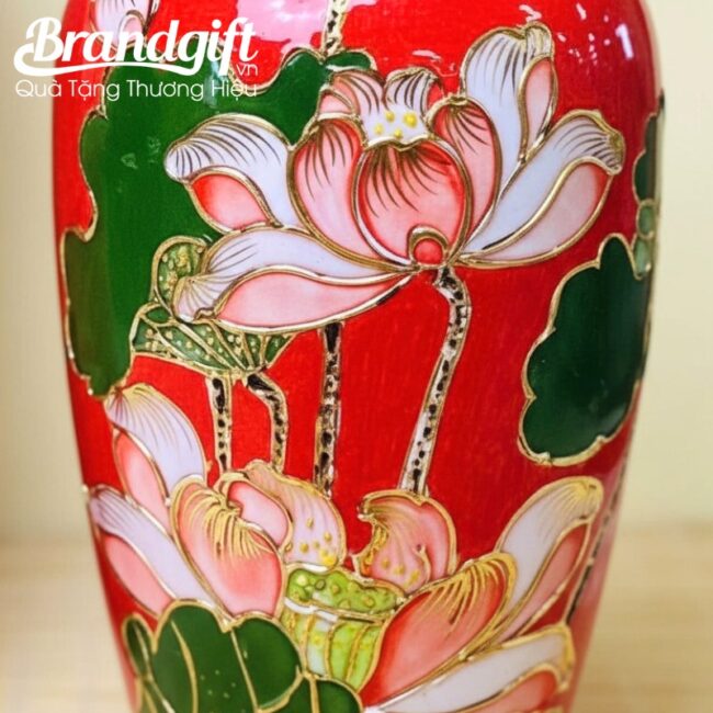 binh-hoa-gom-su-qua-tang-men-do-ve-noi-hoa-sen-vang-kim-lhgs-123 (7) binh-hoa-gom-su-qua-tang-men-do-ve-noi-hoa-sen-vang-kim-lhgs-123