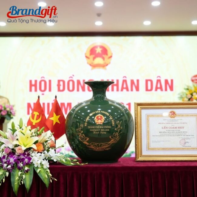 binh-hut-loc-qua-tang-hdnd (5)