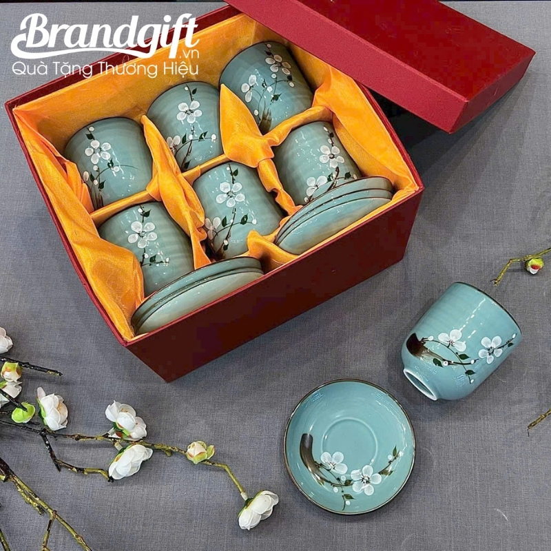 bo-6-ly-su-qua-tang-men-xanh-ngoc-ve-hoa-dao-trang-kem-dia-lot-cst-m108