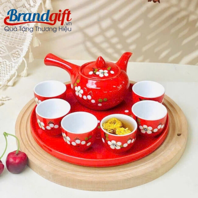 bo-am-tra-gom-su-men-do-in-logo-ve-hoa-dao-trang-dang-chuoi-at-110 (2) bo-am-tra-gom-su-men-do-in-logo-ve-hoa-dao-trang-dang-chuoi-at-110