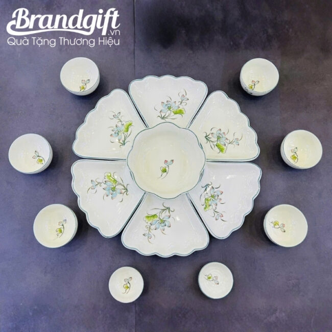 bo-ban-an-hoa-mat-troi-bat-trang-qua-tang-ve-hoa-sen-xanh-bd-50 (2) bo-ban-an-hoa-mat-troi-bat-trang-qua-tang-ve-hoa-sen-xanh-bd-50