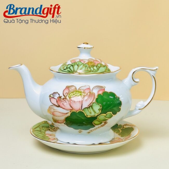 bo-tra-su-qua-tang-cao-cap-ve-vang-kim-hoa-sen-xanh-hong-at-112 (9) bo-tra-su-qua-tang-cao-cap-ve-vang-kim-hoa-sen-xanh-hong-at-112