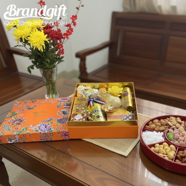 gio-banh-keo-qua-tet-in-logo-hop-hoa-dieu-cat-tuong-sqt-03 (7) gio-banh-keo-qua-tet-in-logo-hop-hoa-dieu-cat-tuong-sqt-03