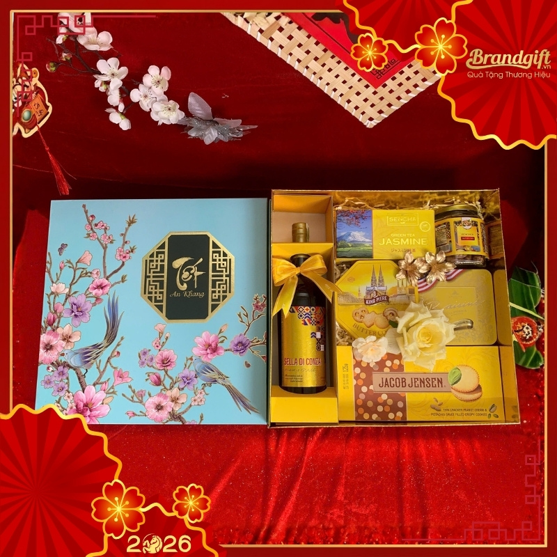 gio-qua-tet-an-khang-2026-in-logo-hop-hoa-dao-chim-en-sqt-02 (1) gio-qua-tet-an-khang-2026-in-logo-hop-hoa-dao-chim-en-sqt-02