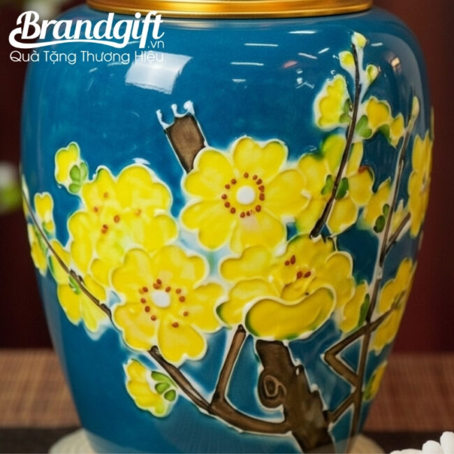 hu-gom-dung-tra-qua-tang-dang-bi-men-luc-bao-hoa-tiet-mai-vang-ve-noi-hdt-46