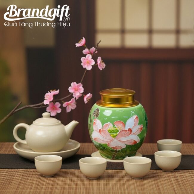 hu-tra-bat-trang-qua-tang-men-ngoc-ve-sen-hong-dang-tron-200g-hdt-54 (7) hu-tra-bat-trang-qua-tang-men-ngoc-ve-sen-hong-dang-tron-200g-hdt-54