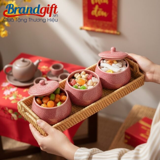 khay-3-hu-mut-su-in-logo-qua-tang-tet-ruby-hong-dao-km-45 (10) khay-3-hu-mut-su-in-logo-qua-tang-tet-ruby-hong-dao-km-45