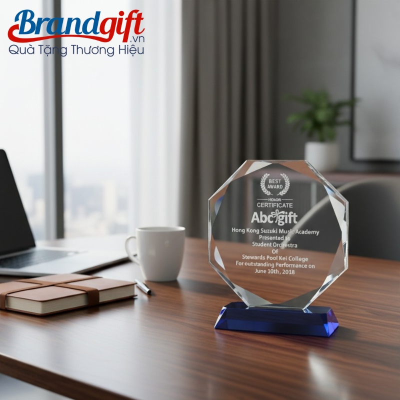 ky-niem-chuong-pha-le-qua-tang-bat-giac-de-xanh-phi-15cm-knc-02