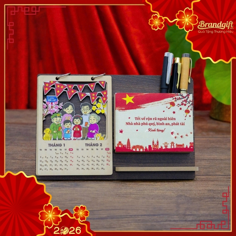 lich-de-ban-go-kem-hop-dung-but-in-logo-lam-qua-tet-2026-ldb-06 (12) lich-de-ban-go-kem-hop-dung-but-in-logo-lam-qua-tet-2026-ldb-06 (12)