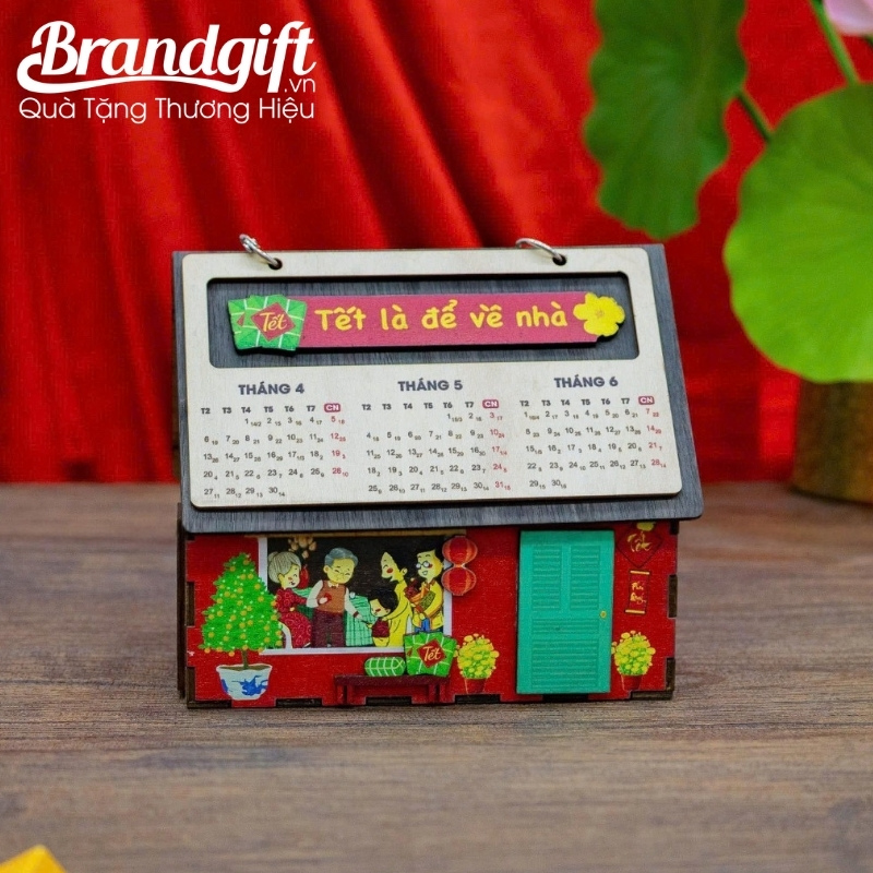 lich-tet-de-ban-in-logo-lam-qua-tang-hinh-ngoi-nha-go-mau-do-lt-07