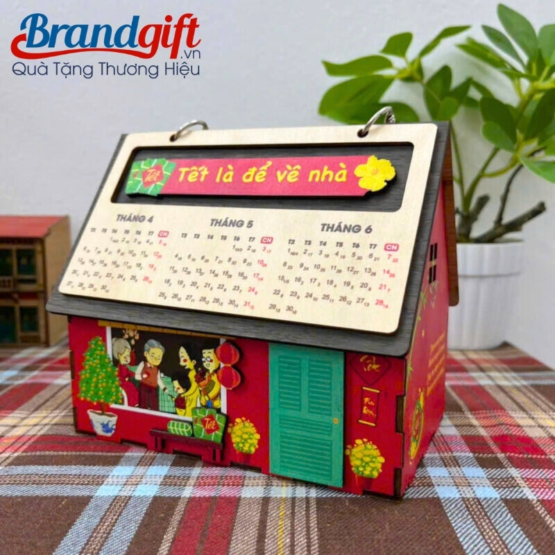 lich-tet-de-ban-in-logo-lam-qua-tang-hinh-ngoi-nha-go-mau-do-lt-07