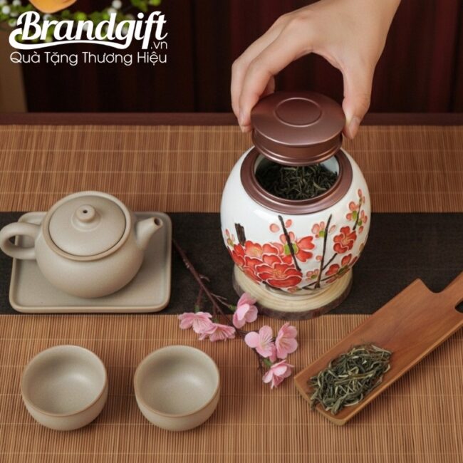 lo-che-bat-trang-men-trang-qua-tang-dang-tron-ve-hoa-dao-hong-200g-hdt-49