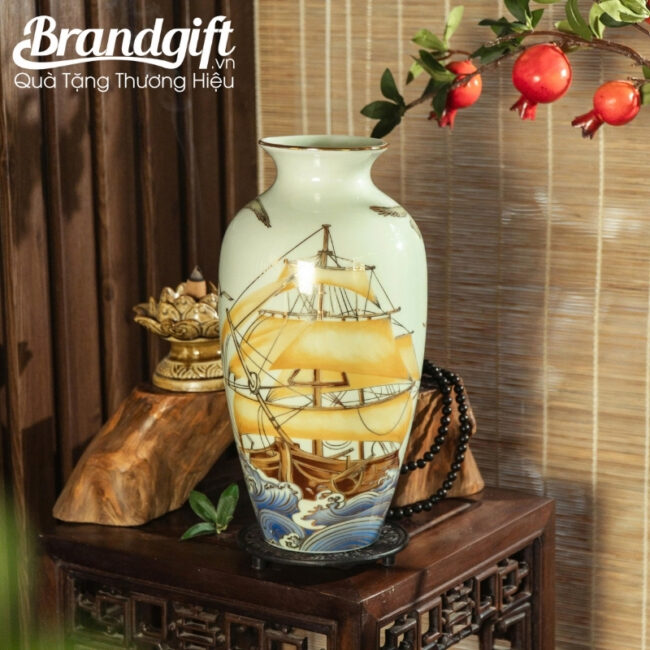 lo-hoa-gom-su-qua-tang-men-ngoc-hoa-tiet-thuyen-hai-au-vang-kim-28cm-lhgs-119