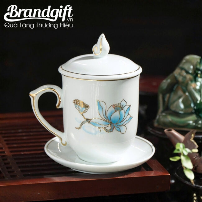 ly-su-qua-tang-quai-tim-nap-lua-hoa-sen-xanh-vang-kim-kem-dia-lot-cst-m99 (2) ly-su-qua-tang-quai-tim-nap-lua-hoa-sen-xanh-vang-kim-kem-dia-lot-cst-m99