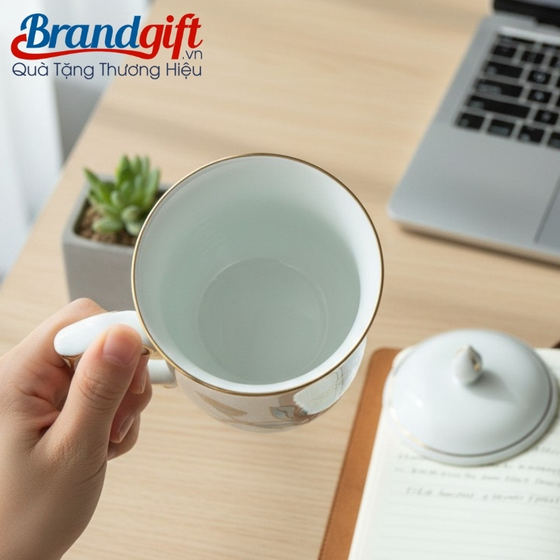 ly-su-qua-tang-quai-tim-nap-lua-hoa-sen-xanh-vang-kim-kem-dia-lot-cst-m99