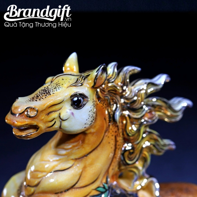 tuong-hoang-ma-hung-thinh-in-logo-qua-tang-tet-binh-ngo-2026-tlv-11