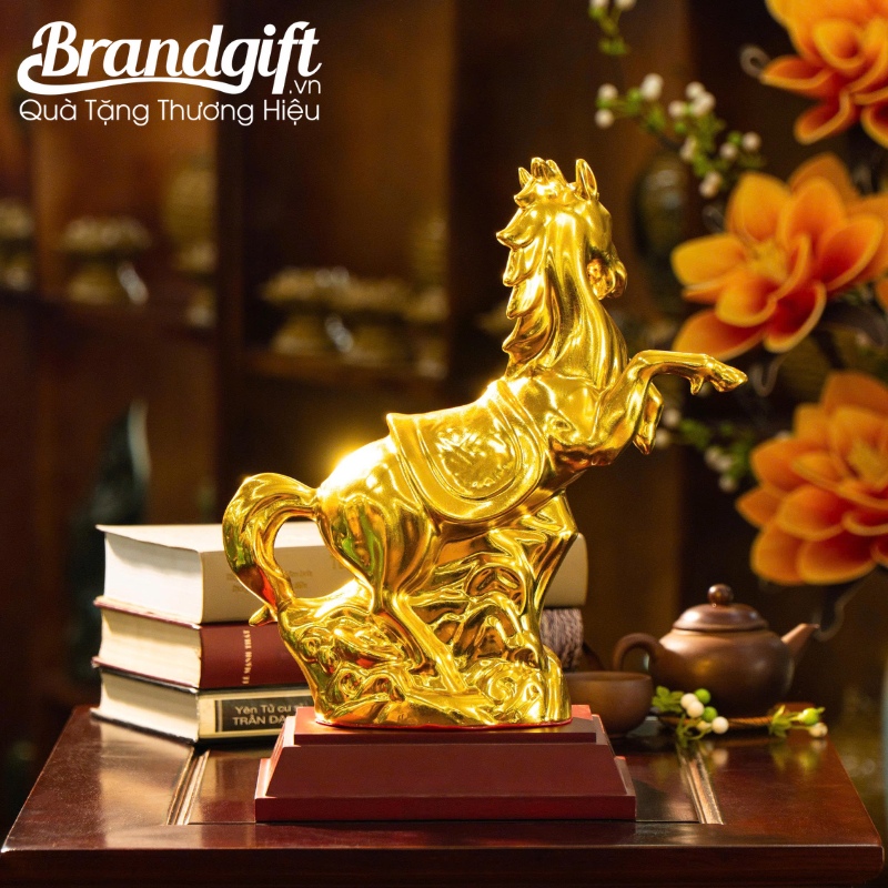 tuong-kim-ma-uy-phong-qua-tang-in-logo-dat-vang-24k-tlv-08