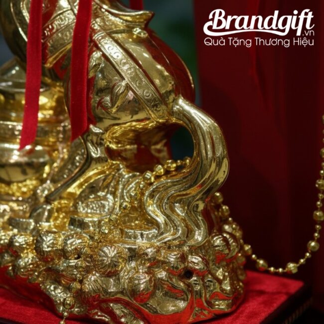 tuong-ma-dao-thanh-cong-dat-vang-qua-tang-33x36cm-kem-de-go-tlv-03 (6) tuong-ma-dao-thanh-cong-dat-vang-qua-tang-33x36cm-kem-de-go-tlv-03