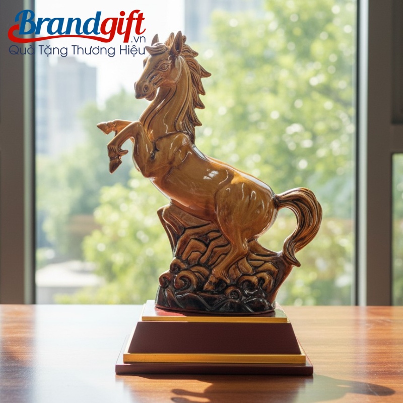 tuong-ngua-bat-trang-phong-thuy-men-hoang-tho-qua-tang-tlv-05