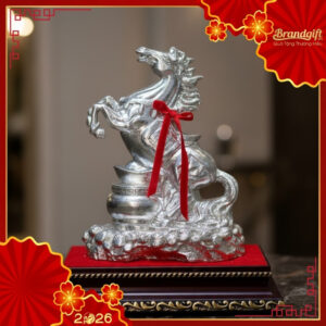 tuong-ngua-gom-su-bat-trang-ma-bac-qua-tang-kem-de-go-tlv-04