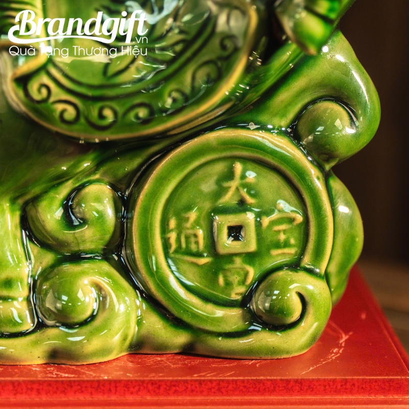 tuong-ngua-tai-loc-bich-ngoc-in-logo-qua-tang-tet-binh-ngo-2026-tlv-06