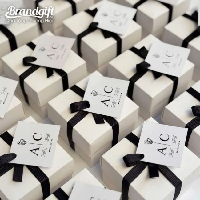 coc-nen-in-logo-lam-qua-tang (4)