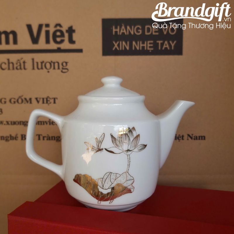 Bộ trà trắng vuông cao in logo quà tặng 650ml