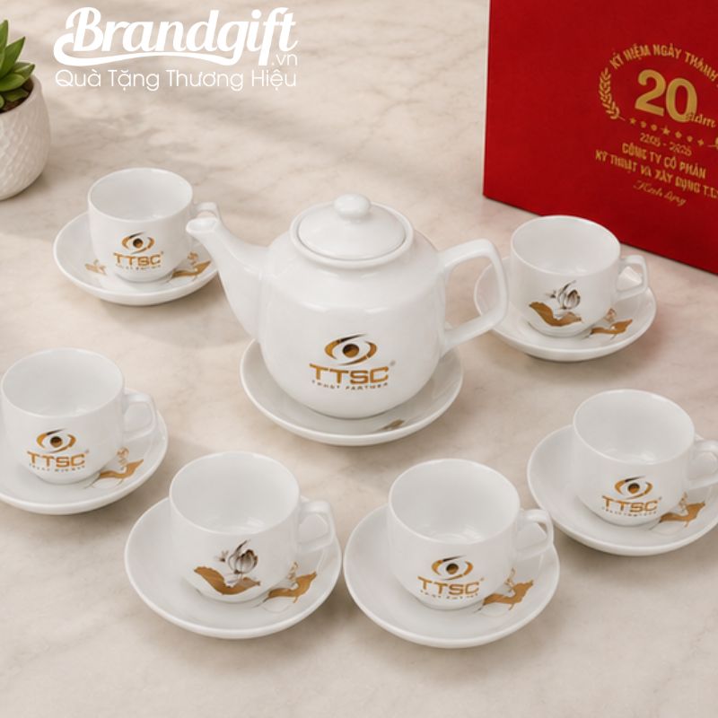 Bộ trà trắng vuông cao in logo quà tặng 650ml