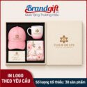 Bộ Giftset 3 món mũ lưỡi trai, cốc sứ và khăn lụa