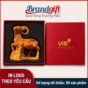 Tượng linh vật dê men hoàng thổ