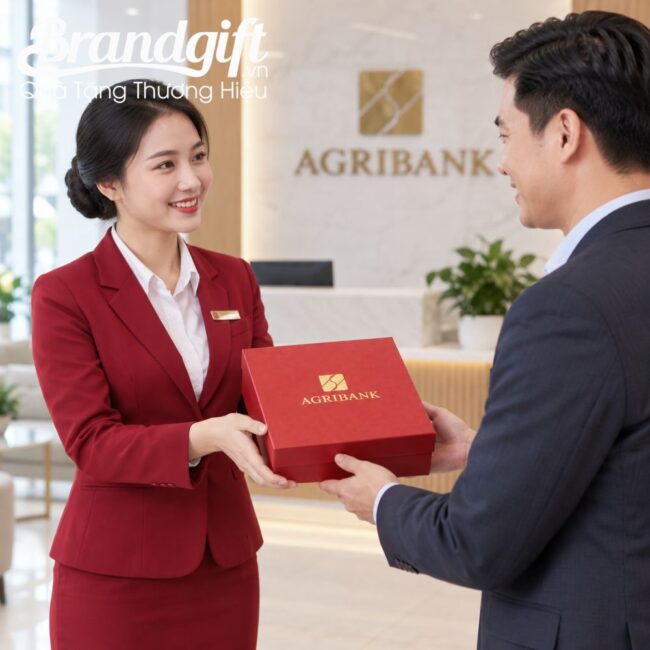 Tượng dê men ngọc lục bảo